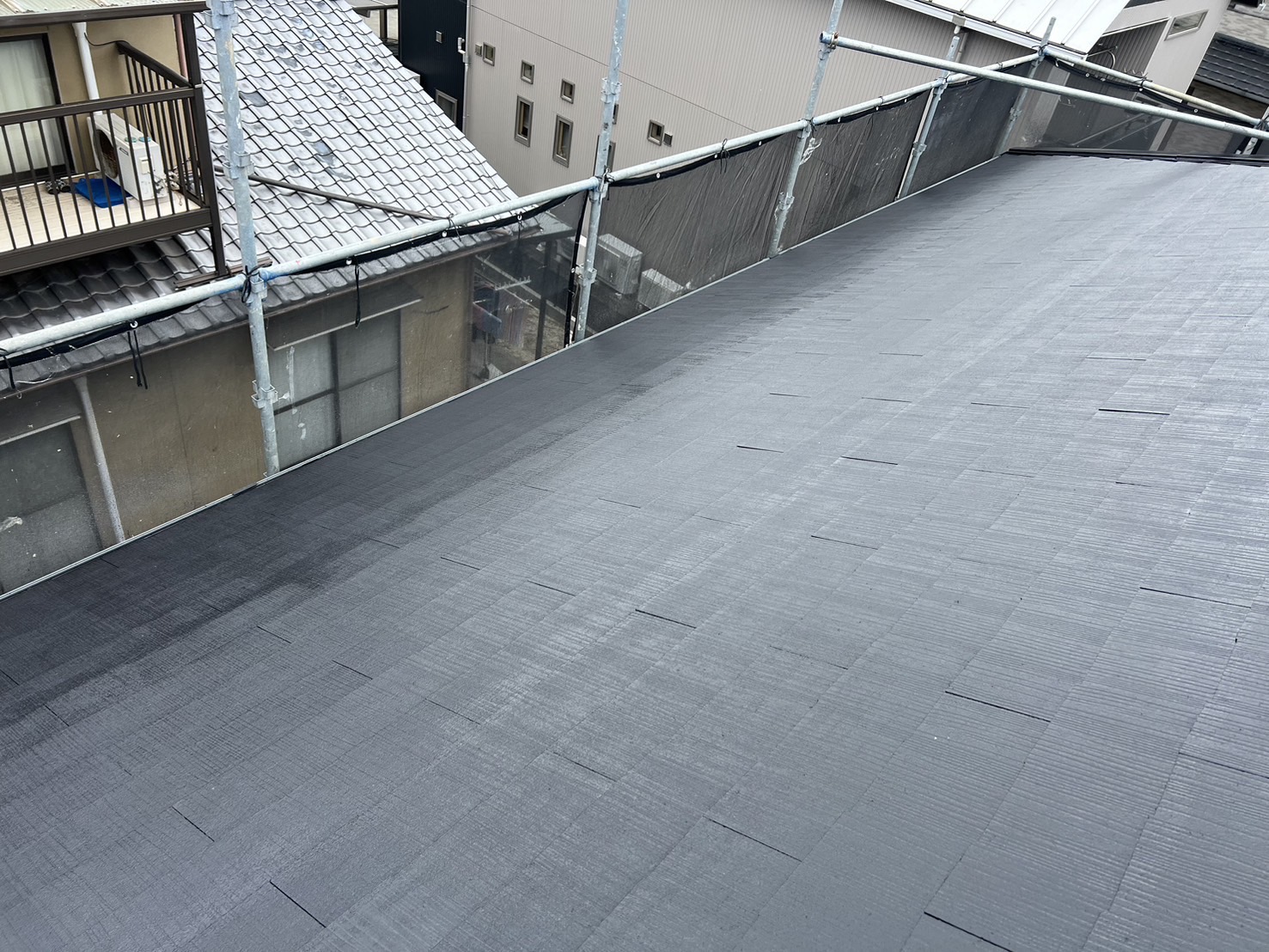 屋根塗装　上塗り