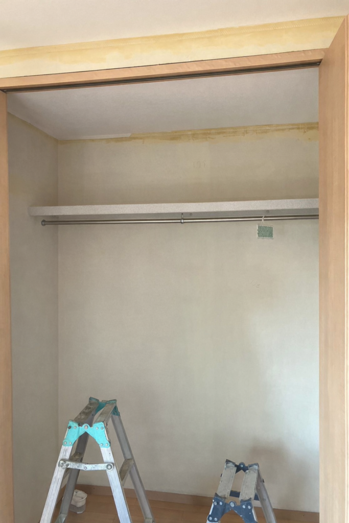 クロス張り替え