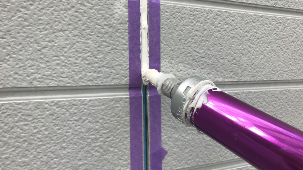 シーリング打ちの画像