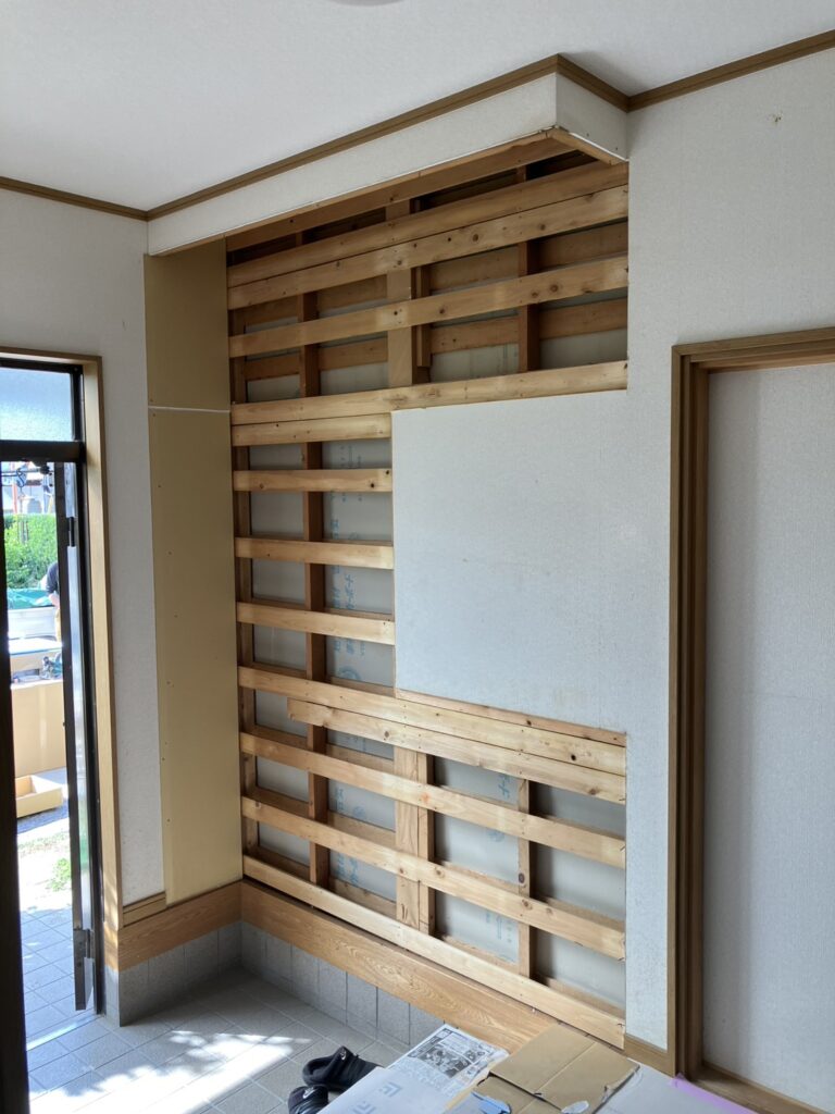 玄関リフォーム　玄関収納