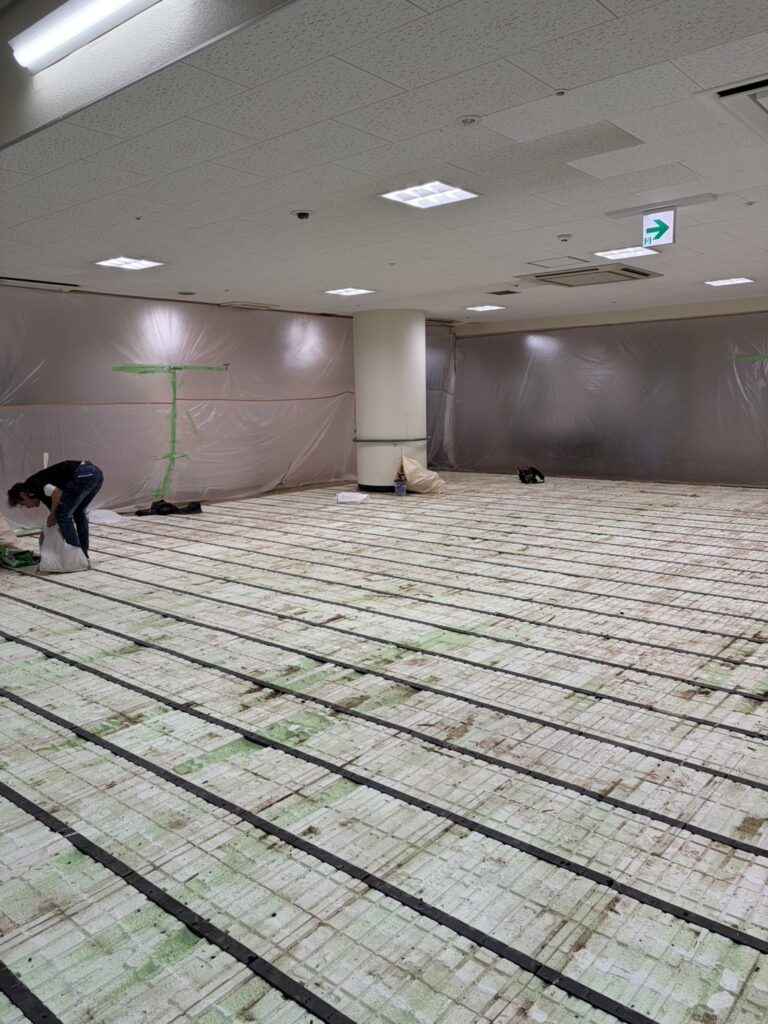 大規模修繕 床張り替え工事