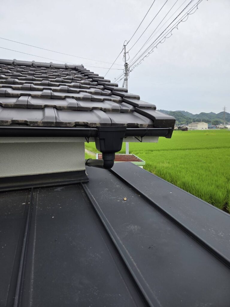 雨樋　傾き補修