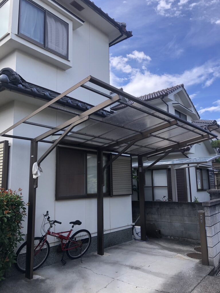 カーポート ポリカ波板屋根 張り替え
